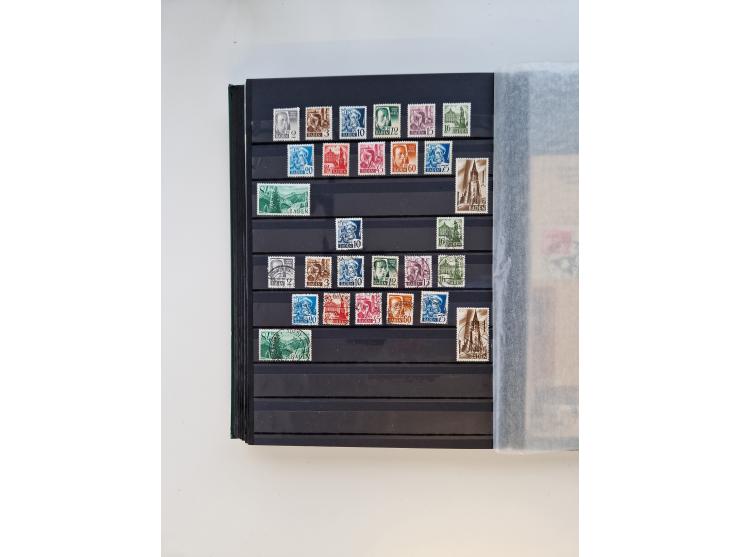 1945/59, postfrische und gestempelte Sammlung ohne SBZ aber mit Saarland mit vielen besseren und kpl. Ausgaben, diversen Brie