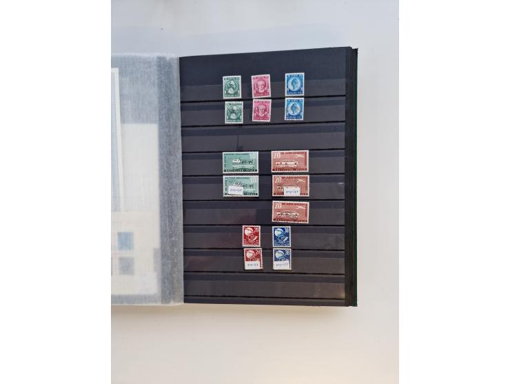 1945/59, postfrische und gestempelte Sammlung ohne SBZ aber mit Saarland mit vielen besseren und kpl. Ausgaben, diversen Brie