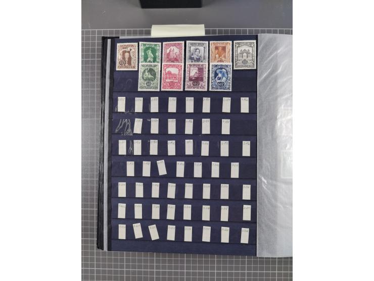 1945/2020, in den Hauptnummern kpl. postfrische Sammlung mit u.a. Mi.-Nr. 693-96I + II (signiert Sturzeis VÖB bzw. Kovar VÖB)