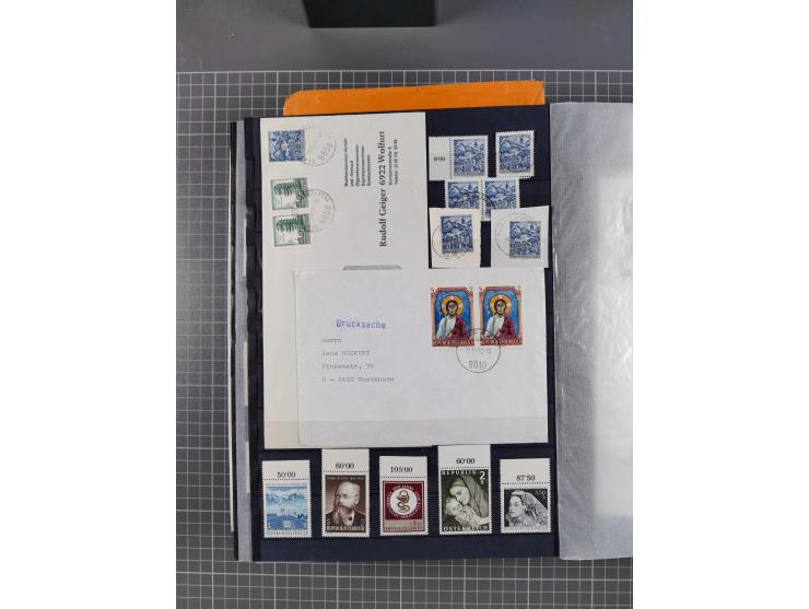 1945/2020, in den Hauptnummern kpl. postfrische Sammlung mit u.a. Mi.-Nr. 693-96I + II (signiert Sturzeis VÖB bzw. Kovar VÖB)