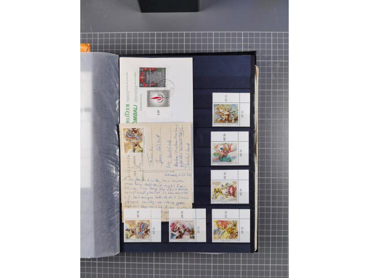 1945/2020, in den Hauptnummern kpl. postfrische Sammlung mit u.a. Mi.-Nr. 693-96I + II (signiert Sturzeis VÖB bzw. Kovar VÖB)