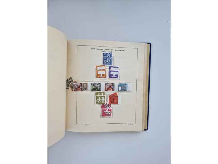 1850/1960(ca.), interessante ungebrauchte/postfrische und gestempelte Partie mit einigen Briefen, dabei Schaubek-Album ab Alt