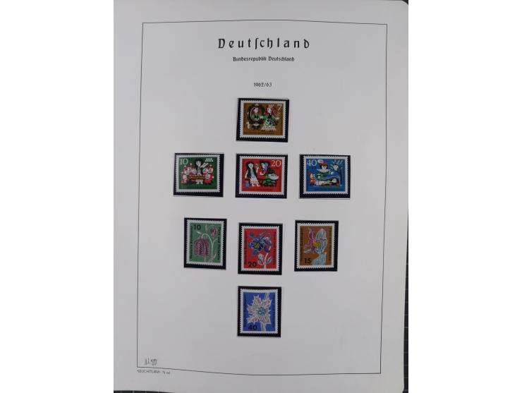 1872/1966, gestempelte und postfrische/ungebrauchte alte Sammlung in zwei Vordruckalben, ab Deutsches Reich gestempelt in den