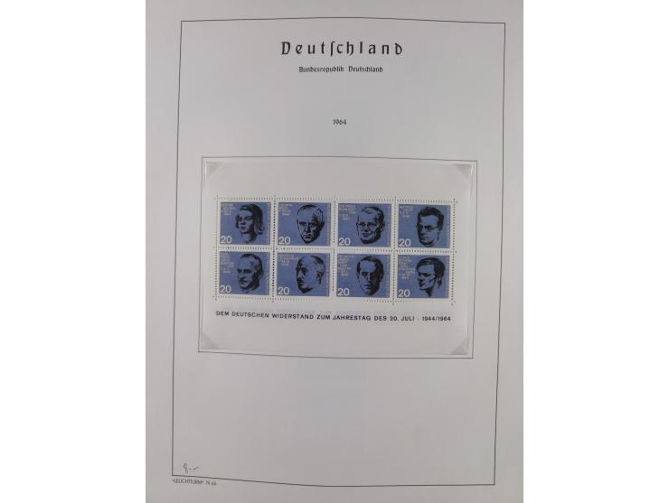 1872/1966, gestempelte und postfrische/ungebrauchte alte Sammlung in zwei Vordruckalben, ab Deutsches Reich gestempelt in den