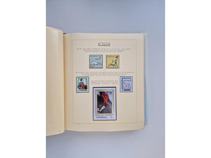 1914/2004, with over 130 covers, including WWI japanese, russian and german camps, some WWII Red Cross covers, further commem