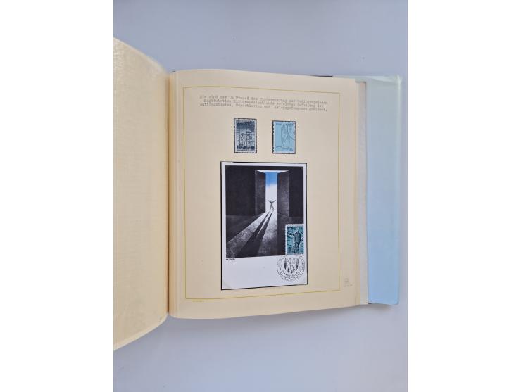 1914/2004, with over 130 covers, including WWI japanese, russian and german camps, some WWII Red Cross covers, further commem