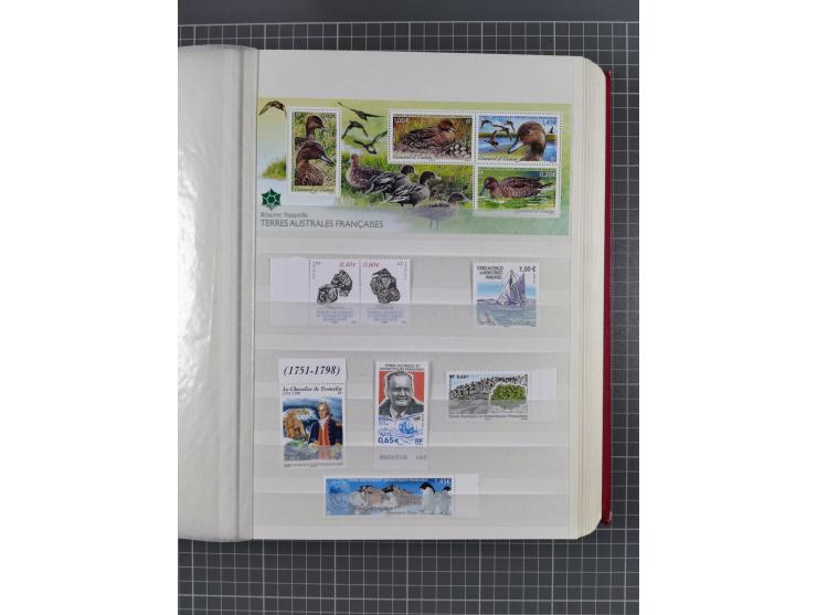 1956/2016, mint never hinged collection, apparently complete in the main Michel numbers, overall excellent and fresh conditio