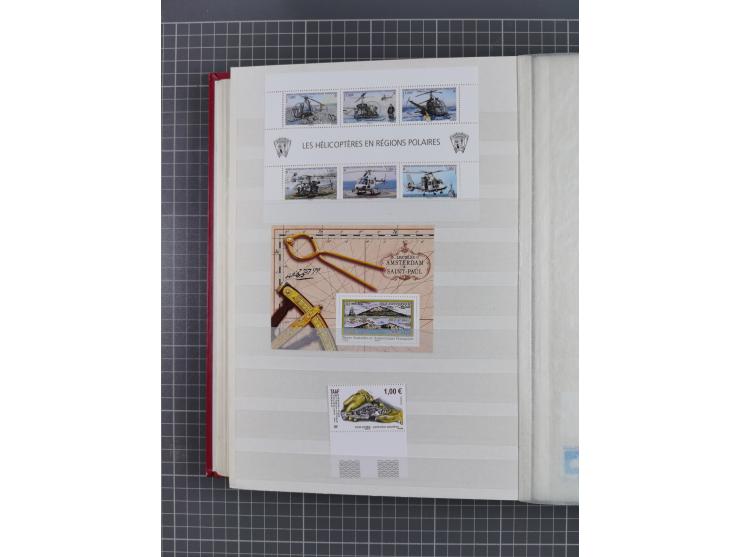 1956/2016, mint never hinged collection, apparently complete in the main Michel numbers, overall excellent and fresh conditio