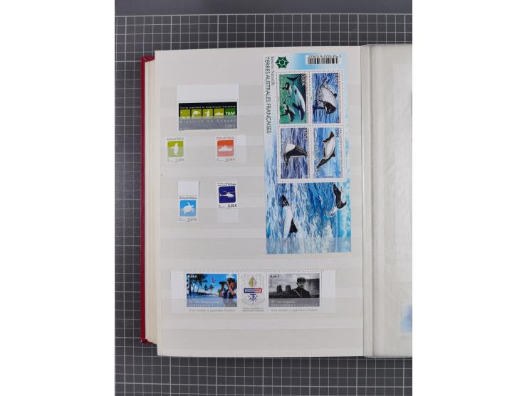 1956/2016, mint never hinged collection, apparently complete in the main Michel numbers, overall excellent and fresh conditio