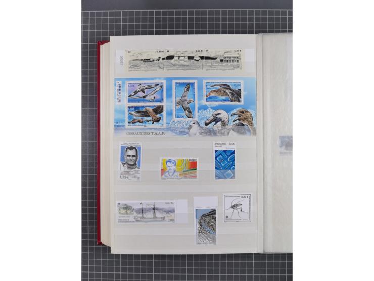 1956/2016, mint never hinged collection, apparently complete in the main Michel numbers, overall excellent and fresh conditio