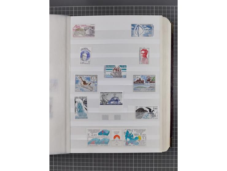 1956/2016, mint never hinged collection, apparently complete in the main Michel numbers, overall excellent and fresh conditio