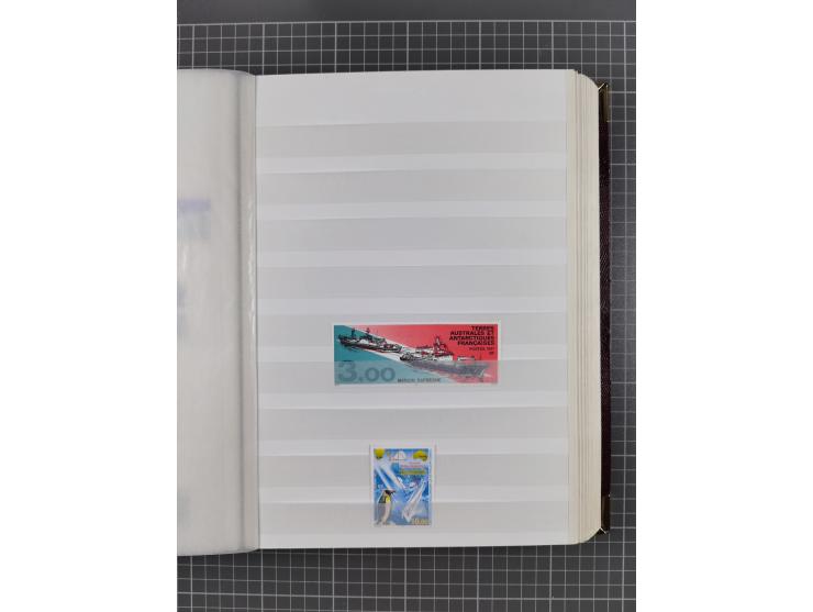 1956/2016, mint never hinged collection, apparently complete in the main Michel numbers, overall excellent and fresh conditio