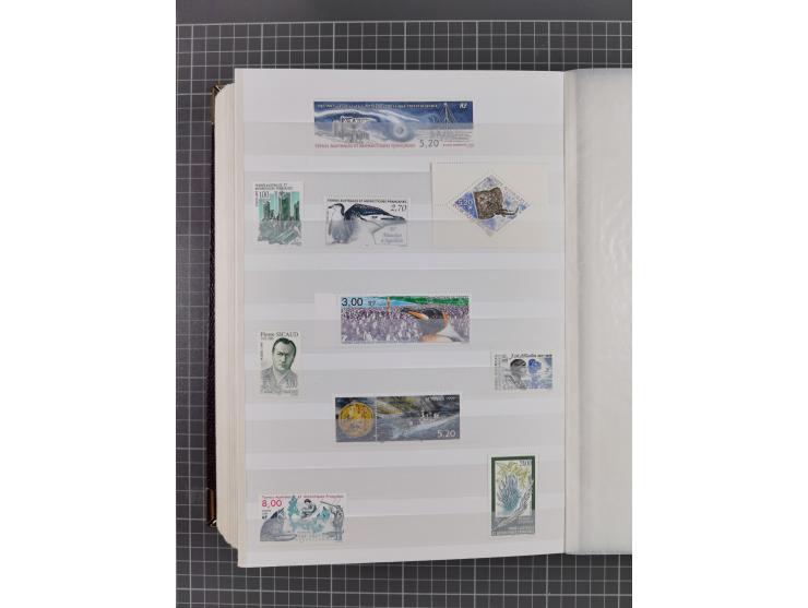 1956/2016, mint never hinged collection, apparently complete in the main Michel numbers, overall excellent and fresh conditio