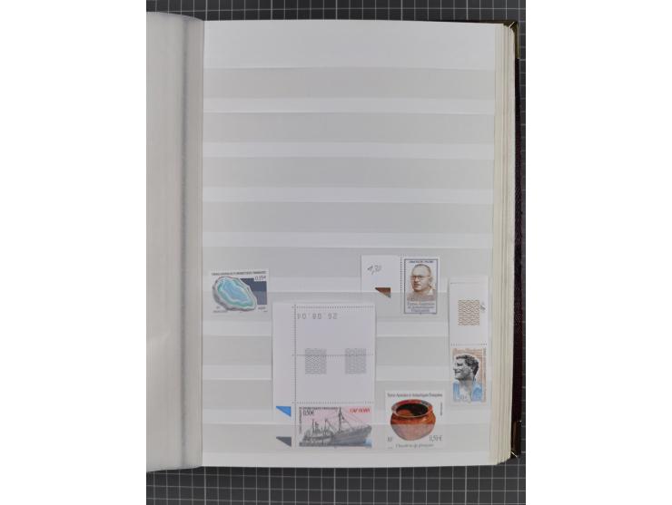 1956/2016, mint never hinged collection, apparently complete in the main Michel numbers, overall excellent and fresh conditio