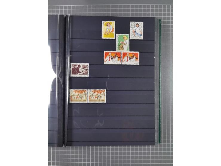 1885/1979, mint never hinged/unused and used accumulation, with some complete issues, including some doubles, overall in fres