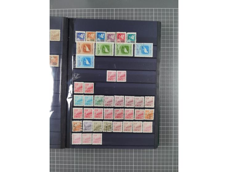 1885/1979, mint never hinged/unused and used accumulation, with some complete issues, including some doubles, overall in fres