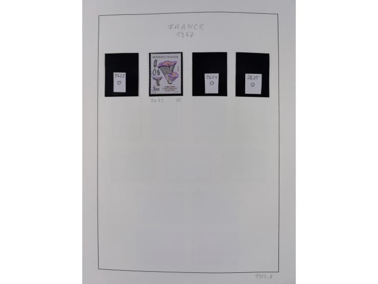 1849/1994, mint never hinged/unused and used collection with some covers, a few better items throughout like Mi-Nr. 239, 311 