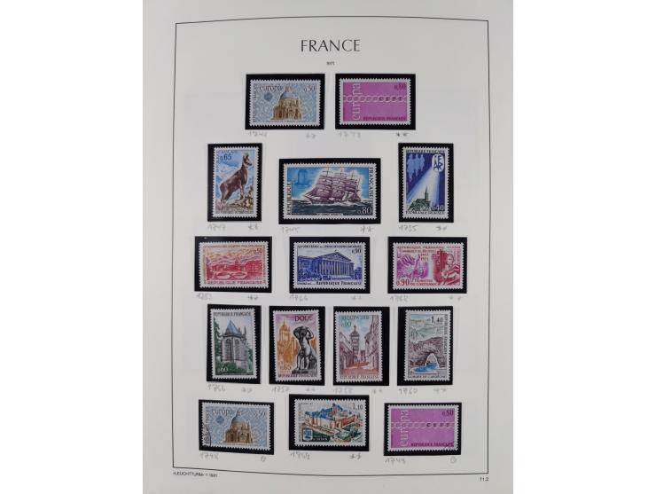 1849/1994, mint never hinged/unused and used collection with some covers, a few better items throughout like Mi-Nr. 239, 311 