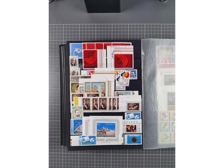 1872/1980 (ca.), mint never hinged/unused and used collection, including officials and postage dues, together with some souve