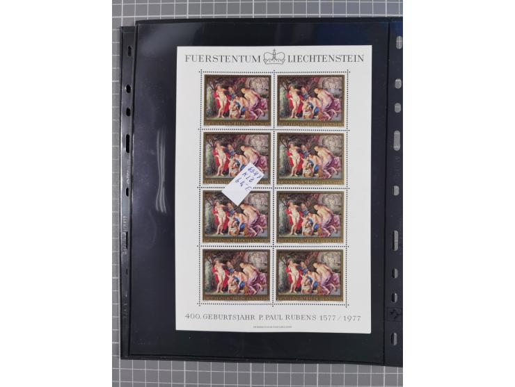 1880/1980, unused/mint never hinged dealer stock on cards, including a lot of material with better issues from Denmark, Italy