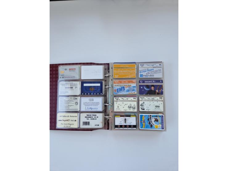 Telefonkarten: 1985/98, umfangreicher Bestand mit einigen hundert Stück in Alben, eine Umzugskiste voll