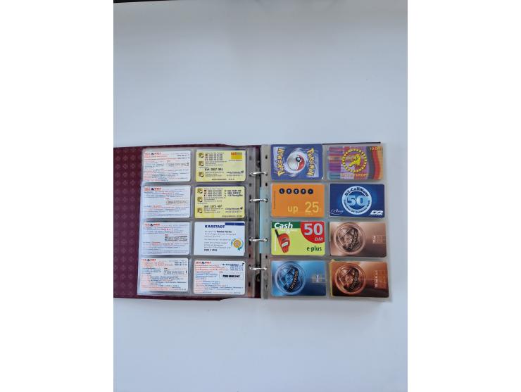 Telefonkarten: 1985/98, umfangreicher Bestand mit einigen hundert Stück in Alben, eine Umzugskiste voll