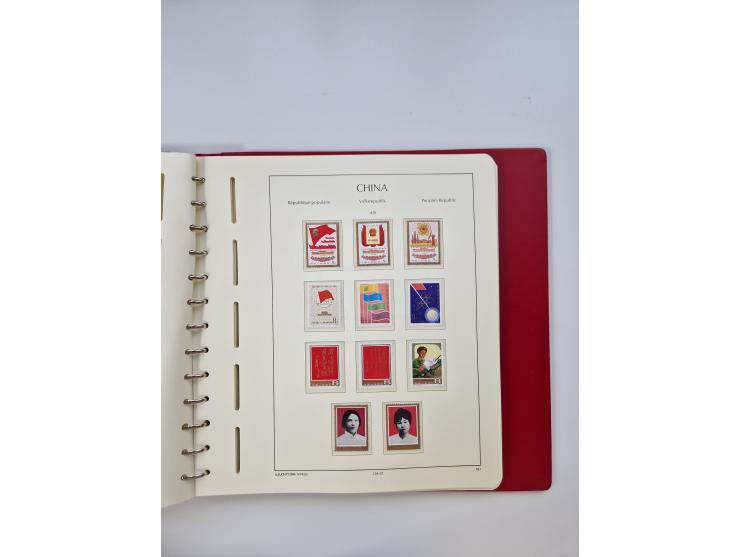 1965/99, mint never hinged collection, fairly advanced with only a few values missing, noted 1965 National Sports Mi.-Nr. 903