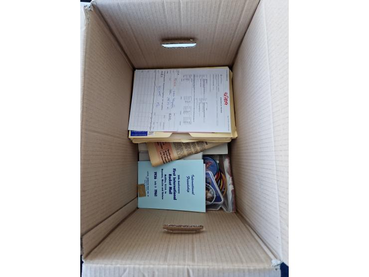 1931/2000 (ca.), interessanter Sammlungsbestand mit u.a. Postkarte “Tilling Raketenflugzeug” (Eckfehler), Österreich-Briefe m