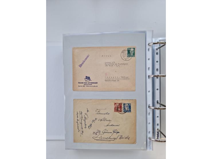1945/49, umfangreiche Sammlung mit geschätzt 800-900 Briefen, Karten und Ganzsachen. Dabei viele R-Briefe und Satzbriefe, Bed