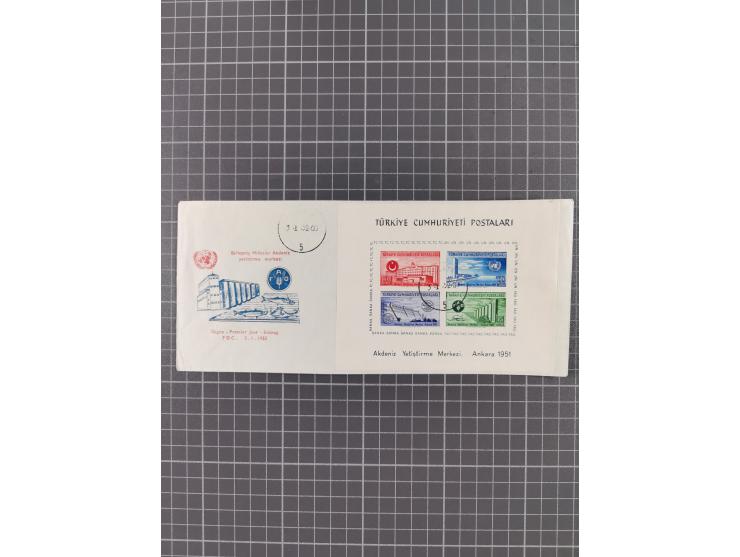 1935/60, over 30 FDC and covers with attractive frankings, including Womans Congress 1935 up to 10 krs. on registered cover t