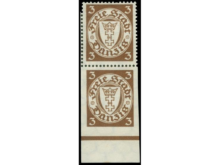 1927, Staatswappen 3 Pfg. dreiseitig ungezähnt im senkrechten Paar mit Normalmarke (diese oben ein kurzer Zahn), ungebraucht 
