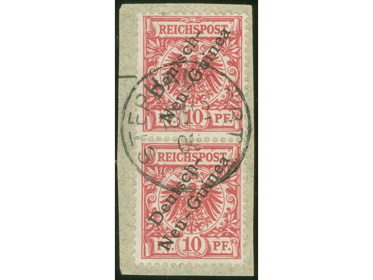 1897, Aufdruckausgabe 10 Pfg. lebhaftlilarot, rot qaurzend, senkrechtes Paar mit Aufdruckfehler “unterer Bogen des t in Deuts