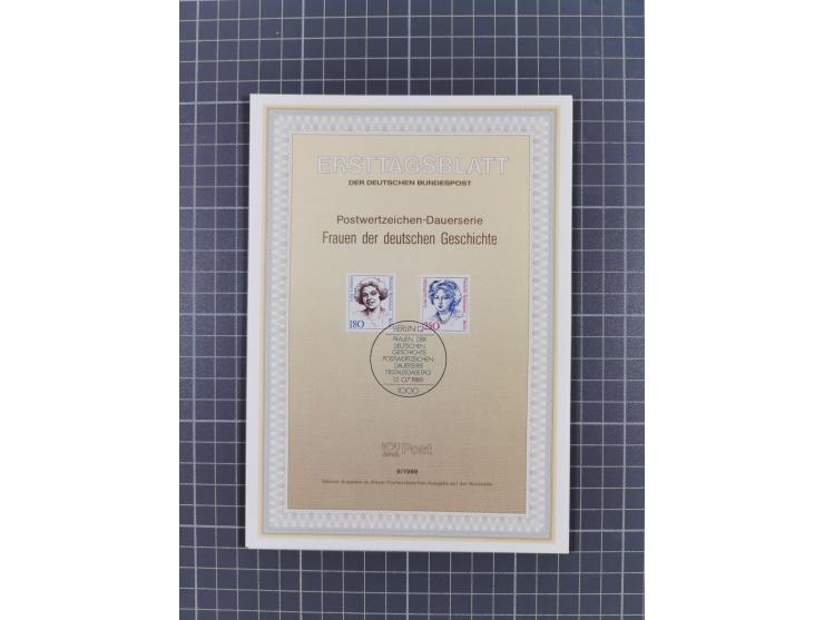 1988, Frauen der Geschichte 9 verschiedene Eckrandviererblöcke mit Sonderstempel und Formnummer, dazu 6x Viererblöcke meist O