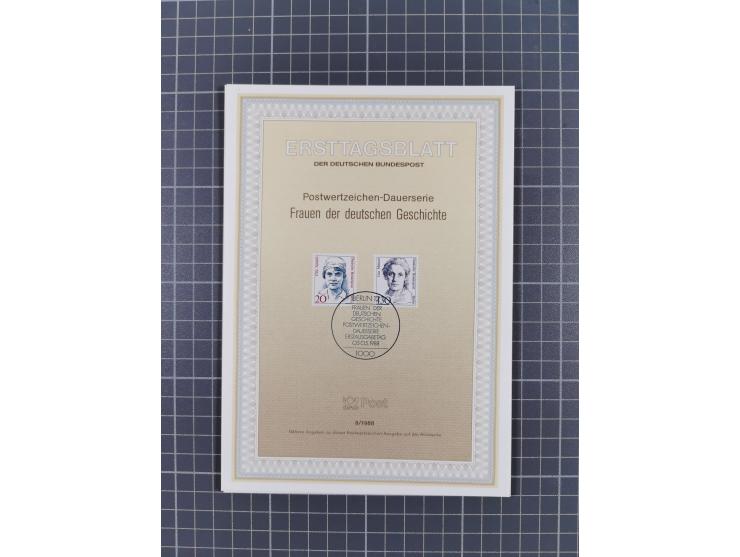 1988, Frauen der Geschichte 9 verschiedene Eckrandviererblöcke mit Sonderstempel und Formnummer, dazu 6x Viererblöcke meist O