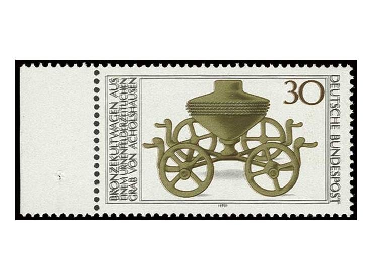 1976, Archäologisches Kulturgut 30 Pfg. mit klarem Dreifachdruck der schwarzen Farbe sowie Doppeldruck der Farbe dunkelsiena,