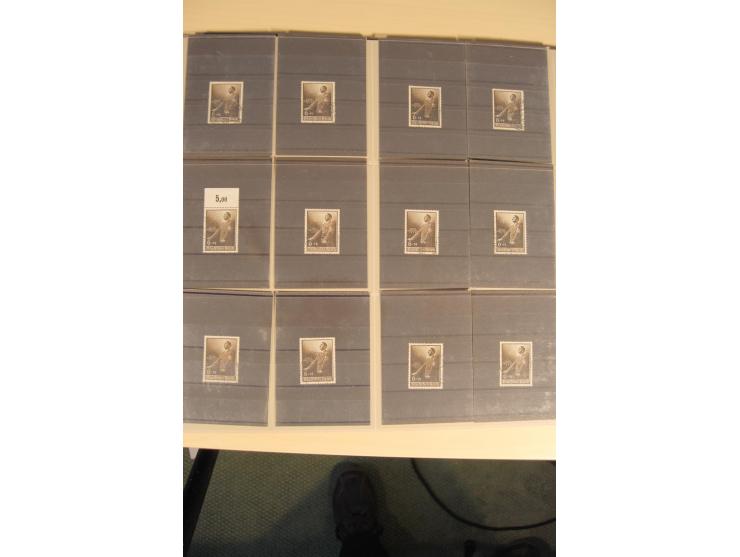 1872/1945, reichhaltiger ungebrauchter, postfrischer und gestempelter Lagerbestand mit einer Vielzahl an guten Werten, beginn