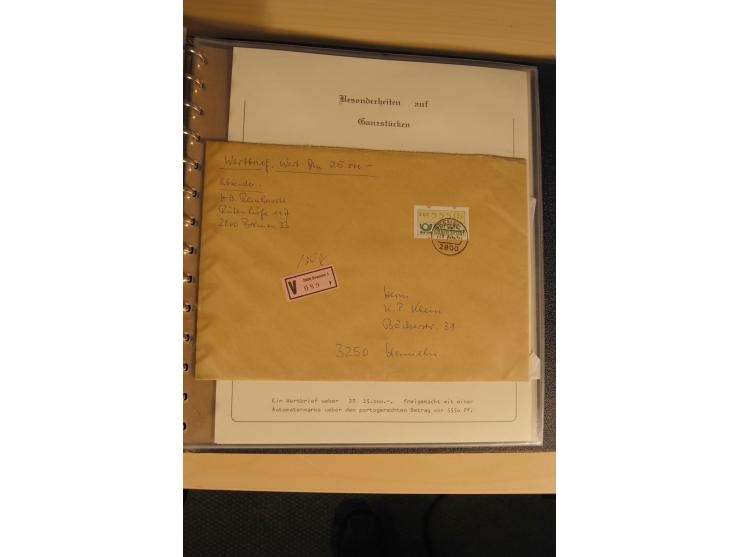 1900/86 (ca.), Sammlung Briefe und Karten mit vielen Besonderheiten und Schwerpunkt vor 1945, dabei gute Frankaturen, Portost