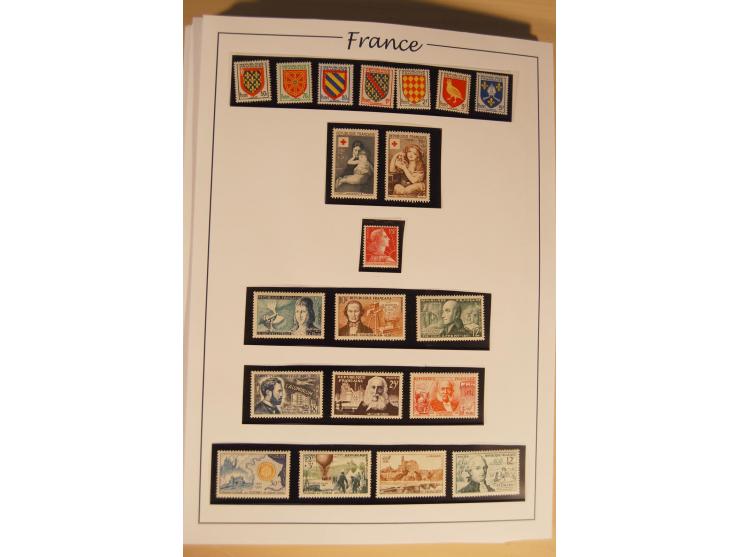 1849/68, anfangs ungebrauchte und gestempelte, ab 1900 nur noch ungebrauchte bzw. postfrische umfangreiche Sammlung, teils et