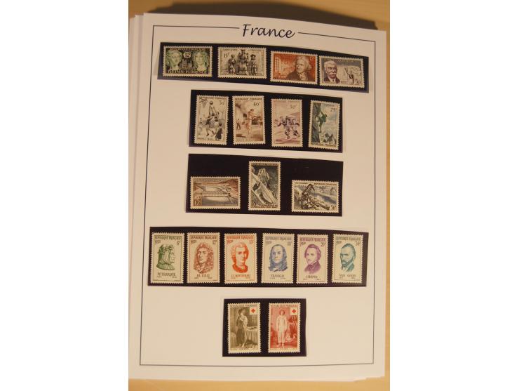 1849/68, anfangs ungebrauchte und gestempelte, ab 1900 nur noch ungebrauchte bzw. postfrische umfangreiche Sammlung, teils et