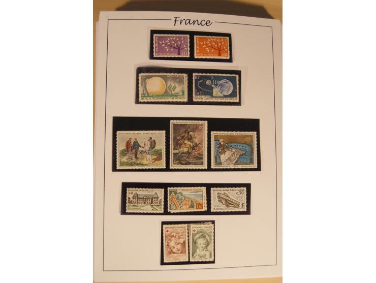 1849/68, anfangs ungebrauchte und gestempelte, ab 1900 nur noch ungebrauchte bzw. postfrische umfangreiche Sammlung, teils et