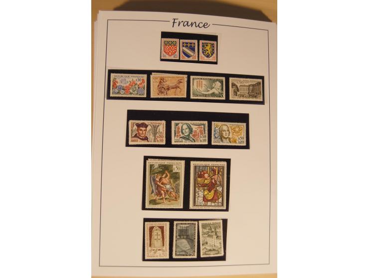 1849/68, anfangs ungebrauchte und gestempelte, ab 1900 nur noch ungebrauchte bzw. postfrische umfangreiche Sammlung, teils et