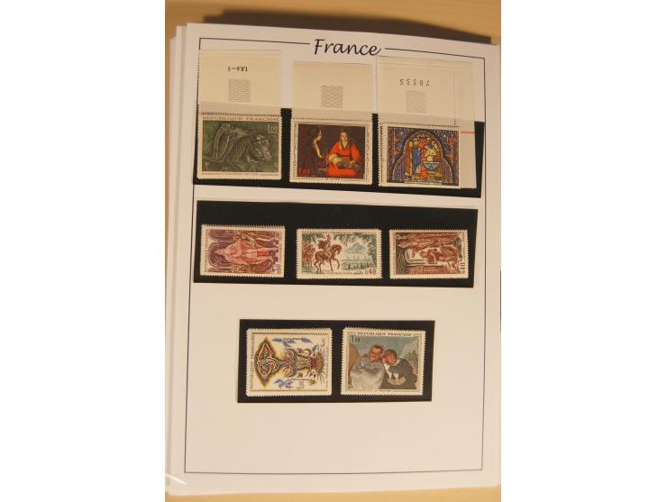 1849/68, anfangs ungebrauchte und gestempelte, ab 1900 nur noch ungebrauchte bzw. postfrische umfangreiche Sammlung, teils et