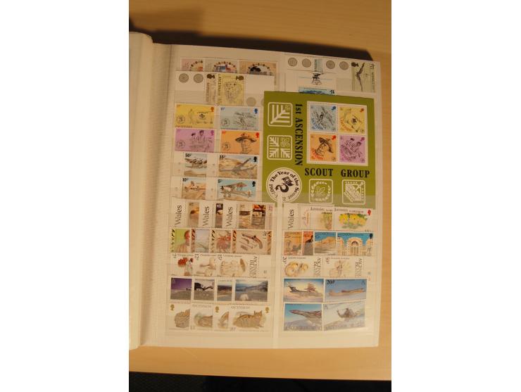 1970/97 (ca.), postfrische Partie Ascension, St. Helena und Tristan da Cunha, dazu einige ältere ungebrauchte Ausgaben (Mi. n