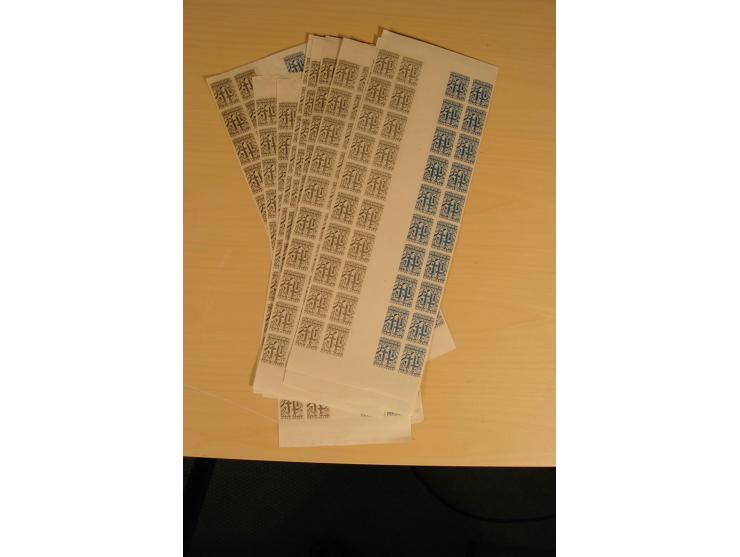 1930/45, kleiner Bestand mit Telegrafenmarken-Besonderheiten, meist ungezähnt, kopfstehende Aufdrucke etc., ca. 16000-18000 W