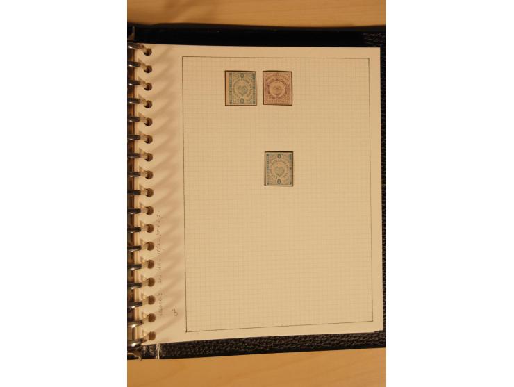 1859/1930 (ca.), ungebrauchte und gestempelte Sammlung mit Gebieten in 3 kleinen Ordnern, dabei bessere frühe Werte in zum Te