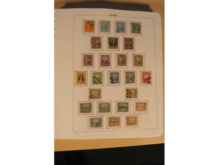 1865/2002 (ca.), meist gestempelte Sammlung mit 44 Briefen und Ganzsachen auf Albumblättern