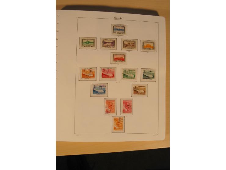 1865/2002 (ca.), meist gestempelte Sammlung mit 44 Briefen und Ganzsachen auf Albumblättern
