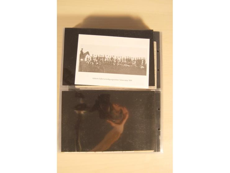 JUDAIKA: 1880/1960 (ca.), interessante Sammlung mit vielen Briefen und Karten, Geldscheinen, Dokumenten etc., dabei Holy Land