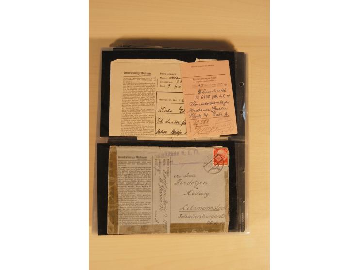 JUDAIKA: 1880/1960 (ca.), interessante Sammlung mit vielen Briefen und Karten, Geldscheinen, Dokumenten etc., dabei Holy Land