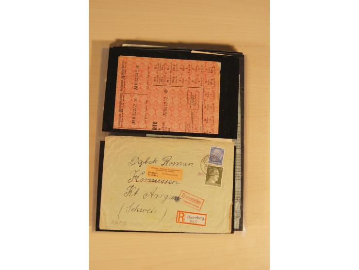 JUDAIKA: 1880/1960 (ca.), interessante Sammlung mit vielen Briefen und Karten, Geldscheinen, Dokumenten etc., dabei Holy Land